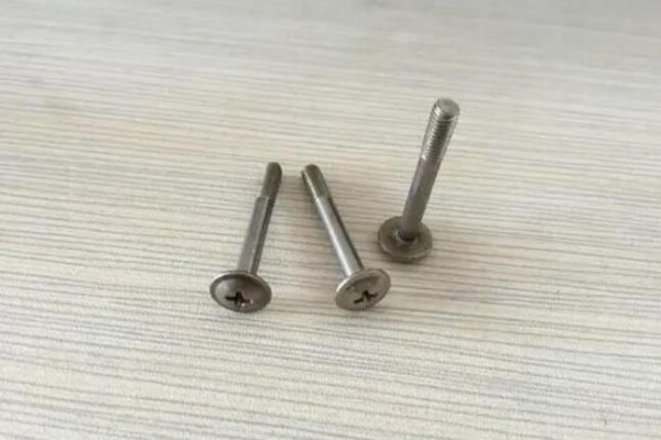 尋找合適非標螺絲廠家一般有哪些優勢呢？